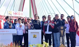 Jokowi Resmikan Jembatan di Pulau Balang