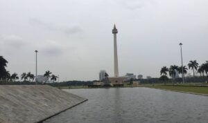 Monas